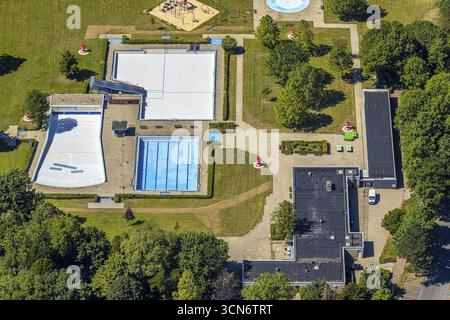 Luftaufnahme, WasserWelten Bochum - Wellenfreibad Südfeldmark, Freibad, Bochum-Wattenscheid, Ruhrgebiet, Nordrhein-Westfalen, Deutschland Stockfoto