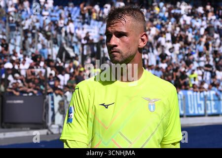 Rom, Italien. September 2025. Ivan Provedel von S.S. Lazio am Ende des Spiels des 4. Tages der Serie A Meisterschaft zwischen S.S. Lazio und A. S. Roma im Olympiastadion am 21. September 2025 in Rom, Italien. Quelle: Domenico Cippitelli/Alamy Live News Stockfoto