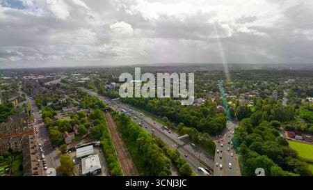 Eine Luftaufnahme der Autobahn M8 in der Nähe von Govan in Glasgow, Schottland Stockfoto