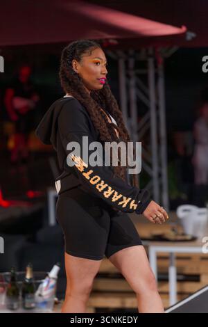 Ein Model spaziert auf der Pony MTL Modeschau in Montreal, Quebec, Kanada Stockfoto