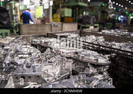 Pisek, Tschechische Republik. September 2025. Aisin Europe Manufacturing Czech, das Automobilkomponenten herstellt, Pisek, 18. September 2025. Die Abbildung zeigt Aluminiumdruckguss. Quelle: Petr Skrivanek/CTK Photo/Alamy Live News Stockfoto