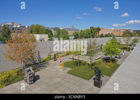 Skulpturengarten, Neue Nationalgalerie, Potsdamer Straße, Mitte, Berlin, Deutschland *** Skulpturengarten, Neue Nationalgalerie, Potsdamer Straße, Mitte, Berlin, Deutschland Stockfoto