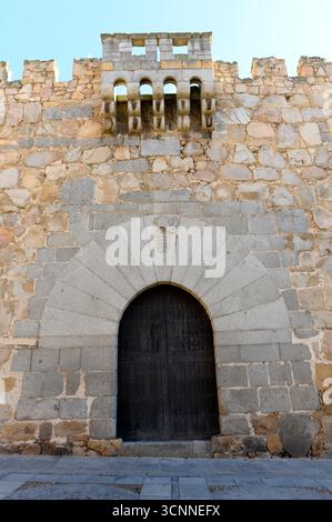 Stadt Ávila, UNESCO-Weltkulturerbe. Dávila oder Abrantes Palast (13.-16. Jahrhundert). Castilla y León, Spanien. Stockfoto