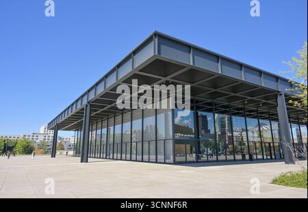 Neue Nationalgalerie, Kulturforum, Potsdamer Straße, Tiergarten, Mitte, Berlin, Deutschland *** Neue Nationalgalerie, Kulturforum, Potsdamer Straße, Tiergarten, Mitte, Berlin, Deutschland Stockfoto