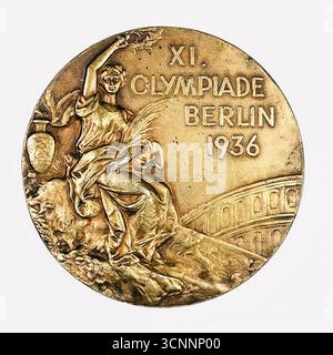Vorderansicht einer Olympischen Goldmedaille der Olympischen Spiele 1936 in Berlin Stockfoto
