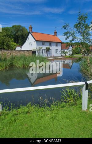 Bishop Burton, in der Nähe von Beverley, dem East Riding of Yorkshire. Dieses hübsche Dorf liegt etwa 43 Meilen von der Stadt York entfernt und hat eine lange Geschichte. Stockfoto