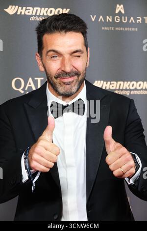 Paris, Íle-de-France, Frankreich - 22. September 2025: Gianluigi Buffon in Ballon d'Or 2025 Roter Teppich, Teil der Ballon d'Or 2025 Gala, gefeiert im Theatre du Châtelet in Paris. Quelle: Rubén Gil/Alamy Live News. Stockfoto