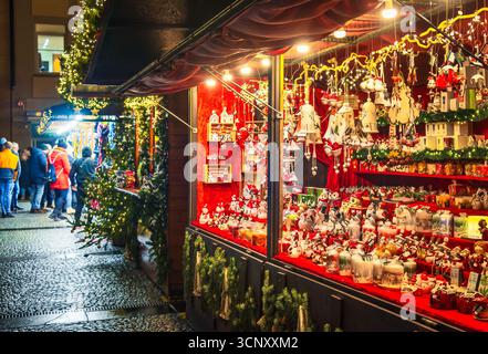 Bamberg, Deutschland - 7. Dezember 2024. Weihnachtsmarkt, eine der schönsten Kleinstädte in Oberfranken, Bayern. Stockfoto