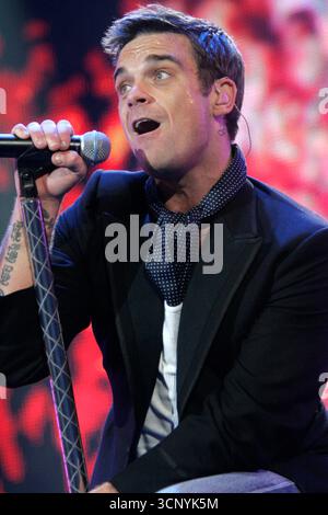 Robbie Williams trat am 2. Juli 2005 beim Live8 Concert in Hyde Park in London auf Stockfoto