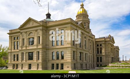 Cheyenne, Wyoming, USA - 2. Juni 2025: Außenansicht des Kapitols von Wyoming in der Stadt Cheyenne. Stockfoto