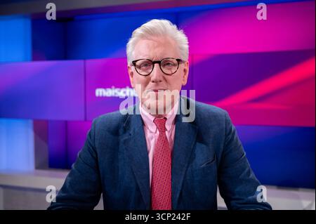 Änderungsantrag 23. September 2025 diskutierte Sandra Maischberger in Köln mit Gästen über innenpolitische Reformpläne und die politische Lage in den USA. Unter den Gesprächspartnern war Journalist Theo Koll, 23.09.2025, Köln, *** am 23. September 2025 diskutierte Sandra Maischberger mit Gästen in Köln innenpolitische Reformpläne und die politische Situation in den USA. Unter den Gesprächspartnern war der Journalist Theo Koll, 23 09 2025, Köln, Stockfoto