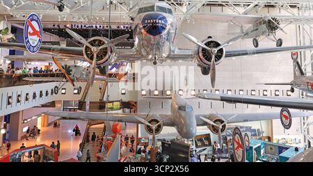 Sammlung historischer Raumfahrzeuge im National Air and Space Museum von Smithsonian, Washington DC, USA Stockfoto
