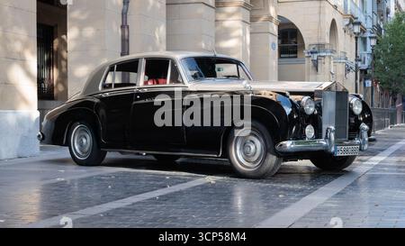 San Sebastian, Spanien, 20. September 2025: Rolls-Royce Silver Cloud II Saloon Stockfoto