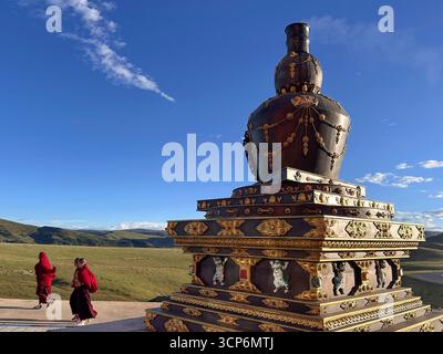 Nonnenkloster Anigongma, Dorf Gerima, Tagong (Lhagang), Autonome tibetische Präfektur Garzê, Sichuan, China. Stockfoto