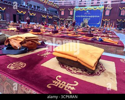 Nonnenkloster Anigongma, Dorf Gerima, Tagong (Lhagang), Autonome tibetische Präfektur Garzê, Sichuan, China. Stockfoto