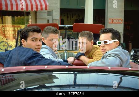 THOMAS F. WILSON, CASEY SIEMASZKO UND BILLY ZANE IN BACK TO THE FUTURE (1985), REGIE: ROBERT ZEMECKIS. Quelle: AMBLIN/UNIVERSAL/Album Stockfoto
