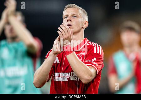 Sevilla, Espagne. September 2025. Oleksandr ZINCHENKO aus Nottingham Forest während der UEFA Europa League, League-Phase, MD1-Fußballspiel zwischen Real Betis und Nottingham Forest am 24. September 2025 im Estadio La Cartuja in Sevilla, Spanien - Foto Rafael Roman/Matthieu Mirville/DPPI Credit: DPPI Media/Alamy Live News Stockfoto