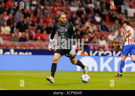 Madrid, Spanien. September 2025. Jan Oblak von Atletico de Madrid wurde während des LaLiga EA SPORTSPIELS zwischen den Teams von Atletico de Madrid und Rayo Vallecano bei Riyadh Air Metropolitano in Aktion gesehen. Endergebnis Atletico de Madrid 3: 2 Rayo Vallecano (Foto: Maciej Rogowski/SOPA Images/SIPA USA) Credit: SIPA USA/Alamy Live News Stockfoto