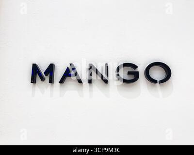 21. September 2025, Astana, Republik Kasachstan: Das Wort „MANGO“ ist fett gedruckt Stockfoto