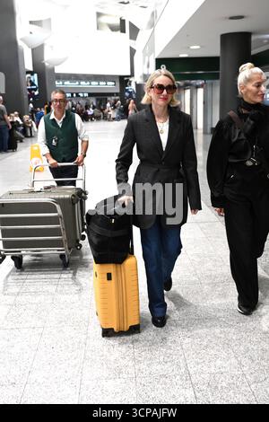 Mailand, Italien. September 2025. Mailand, Naomi Watts Ankunft am Flughafen Malpensa Credit: Unabhängige Fotoagentur/Alamy Live News Stockfoto
