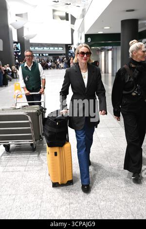 Mailand, Italien. September 2025. Mailand, Naomi Watts Ankunft am Flughafen Malpensa Credit: Unabhängige Fotoagentur/Alamy Live News Stockfoto