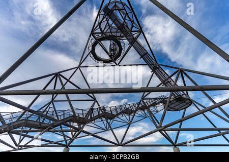 Das Haldenereignis Emscherblick, kurz Tetraeder, in Bottrop, Ruhrgebiet, Nordrhein-Westfalen, Deutschland, Europa | Haldenereignis Emscherblick, The T Stockfoto