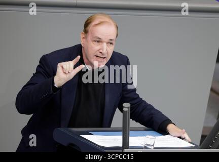 Dr. Gottfried Curio AfD, Deutschland, Berlin, Reichstag, 25. September 2025 28. Sitzung, Debatte über den Haushalt 2026 des Bundesinnenministeriums BMI *** Dr. Gottfried Curio AfD , Deutschland, Berlin, Reichstag, 25 September 2025 28. Sitzung , Debatte über den Haushalt 2026 des Bundesinnenministeriums BMI Stockfoto