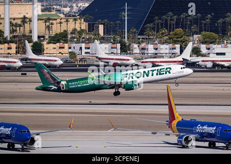 Flughafen Harry Reid 8-31-2025 Las Vegas NV USA Frontier Airlines Airbus A321neo N603FR Abfahrt von Landebahn 1R am Harry Reid International Airport Stockfoto