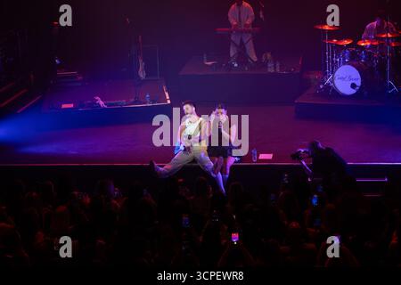 London, Großbritannien. September 2025. Caity Baser tritt während eines Konzerts im KOKO auf der Bühne auf. Quelle: SOPA Images Limited/Alamy Live News Stockfoto