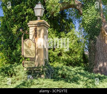 Unterschreiben Sie auf dem Wolffer-Anwesen, Sagaponack Stockfoto