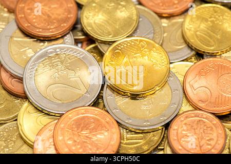 Euro Währung Eurowährung mit Euromünzen im Detail *** Euro-Währung Euro-Währung mit Euro-Münzen im Detail Stockfoto