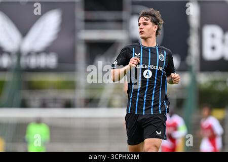 Roeselare, Belgien. September 2025. Wout Verlinden (93) von Club Brugge, fotografiert während des Spiels der UEFA Youth League in der Saison 2025–2026 zwischen Club Brugge KV und AS Monaco am 18. September 2025 in Roeselare, Belgien. (Foto: David Catry/sportpix) Credit: Sportpix/Alamy Live News Stockfoto