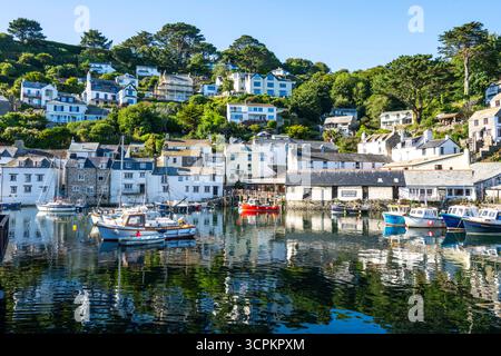 Polperro - beliebtes Fischerdorf in Cornwall in England Stockfoto