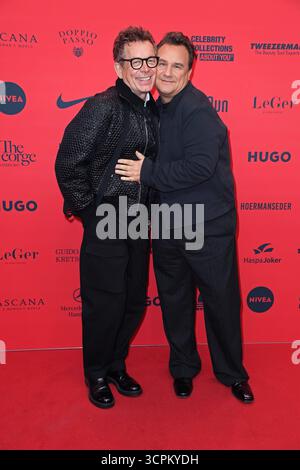 Guido Maria Kretschmer mit Ehemann Frank Mutters beim ABOUT YOU FASHION BALL im Schmidts Tivoli in Hamburg am 26.09.2025 *** Guido Maria Kretschmer mit Ehemann Frank Mutters beim ABOUT YOU FASHION BALL im Schmidts Tivoli in Hamburg am 26 09 2025 Stockfoto