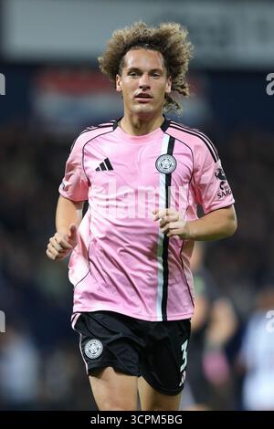 West Bromwich, Großbritannien. September 2025. Wout Faes aus Leicester City während des West Bromwich Albion vs Leicester City Sky Bet Championship Matches in den Hawthorns, West Bromwich. Der Bildnachweis sollte lauten: James Baylis/Sportimage Credit: Sportimage Ltd/Alamy Live News Stockfoto