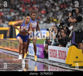 Sydney McLaughlin-Levrone aus den USA trat im Finale der 4x400 m langen Frauen bei den Leichtathletik-Weltmeisterschaften Tokio 2025 im Nationalstadion o an Stockfoto