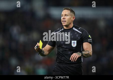 West Bromwich, Großbritannien. September 2025. Schiedsrichter Stephen Martin beim Spiel der West Bromwich Albion gegen Leicester City Sky Bet Championship bei den Hawthorns, West Bromwich. Der Bildnachweis sollte lauten: James Baylis/Sportimage Credit: Sportimage Ltd/Alamy Live News Stockfoto