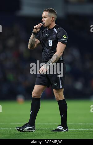 West Bromwich, Großbritannien. September 2025. Schiedsrichter Stephen Martin beim Spiel der West Bromwich Albion gegen Leicester City Sky Bet Championship bei den Hawthorns, West Bromwich. Der Bildnachweis sollte lauten: James Baylis/Sportimage Credit: Sportimage Ltd/Alamy Live News Stockfoto