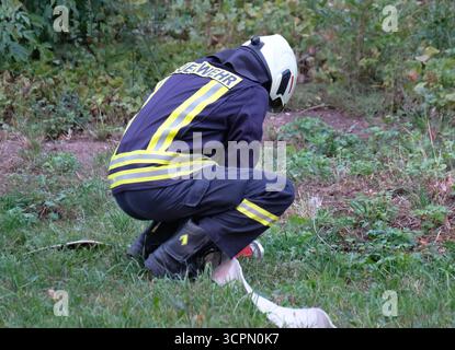Feuerwehr-Blaulicht Feuerwehr in verschiedenen Bildern und Aktionen in Deutschland Feuerwehr-Blaulicht Feuerwehr in Deutschland Stockfoto