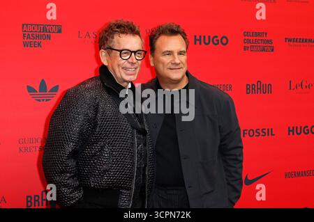 Frank Mutters und Guido Maria Kretschmer beim About You Fashion Ball 2025 auf dem Spielbudenplatz und Schmidts Tivoli. Hamburg, 26.09.2025 *** Frank Mutters und Guido Maria Kretschmer beim About You Fashion Ball 2025 am Spielbudenplatz und Schmidts Tivoli Hamburg, 26 09 2025 Foto:XC.xTamckex/xFuturexImagex aboutyou 5938 Stockfoto
