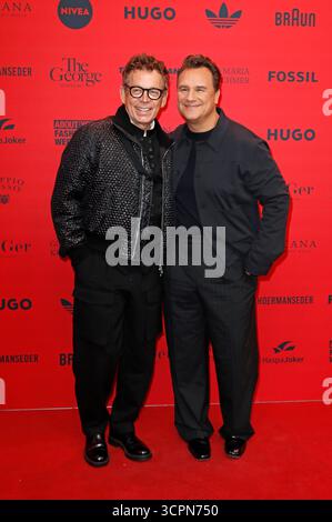 Frank Mutters und Guido Maria Kretschmer beim About You Fashion Ball 2025 auf dem Spielbudenplatz und Schmidts Tivoli. Hamburg, 26.09.2025 *** Frank Mutters und Guido Maria Kretschmer beim About You Fashion Ball 2025 am Spielbudenplatz und Schmidts Tivoli Hamburg, 26 09 2025 Foto:XC.xTamckex/xFuturexImagex aboutyou 5933 Stockfoto