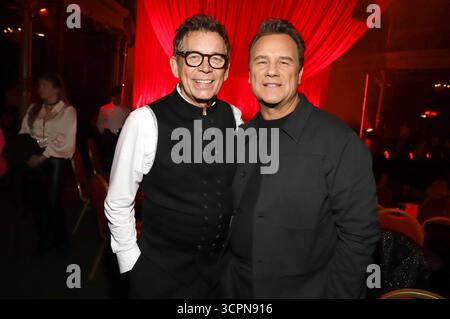 Frank Mutters und Guido Maria Kretschmer beim About You Fashion Ball 2025 auf dem Spielbudenplatz und Schmidts Tivoli. Hamburg, 26.09.2025 *** Frank Mutters und Guido Maria Kretschmer beim About You Fashion Ball 2025 am Spielbudenplatz und Schmidts Tivoli Hamburg, 26 09 2025 Foto:xgbrcix/xFuturexImagex aboutyou 5535 Stockfoto