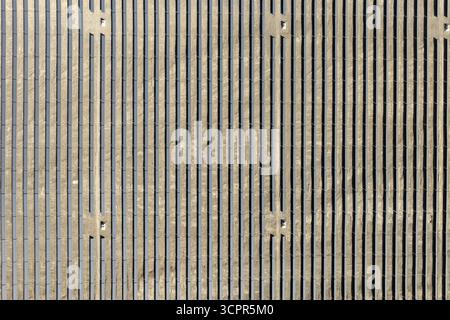 Luftaufnahme des Solarkraftwerks in Turpan, Xinjiang, China. Stockfoto