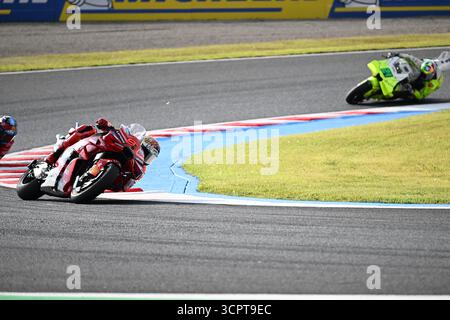 Motegi, Japan. September 2025. Ducati-Fahrer Marc Marquez über die Action im Sprint-Rennen der MotoGP Japan 2025, die am 27. September 2025 im Mobility Resort Motegi stattfand Stockfoto
