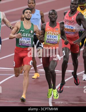 Djamel Sedjati aus Algerien, Marco AROP aus Kanada und Emmanuel Wanyonyi aus Kenia traten im 800-m-Finale der Männer bei den Leichtathletik-Weltmeisterschaften an Stockfoto