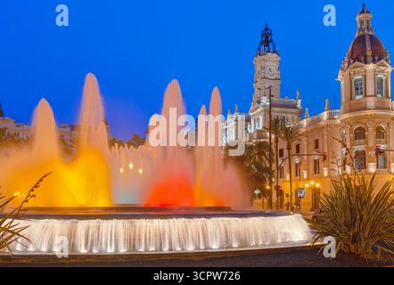 Brunnen, Plaza del Ayuntamiento, Valencia, Comunidad Valenciana, Spanien Stockfoto