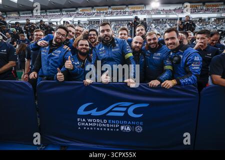 Alpine Endurance Team, Mechaniker, Mecanicien während der 6 Stunden von Fuji 2025, 7. Runde der FIA Langstrecken-Weltmeisterschaft 2025, vom 26. Bis 28. September 2025 auf dem Fuji Speedway in Oyama, Shizuoka, Japan Stockfoto