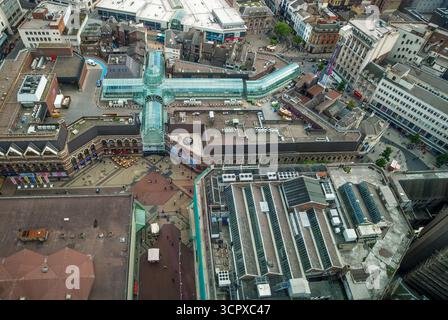 Aus der Vogelperspektive des Clayton Square Shopping Centre von der Aussichtsgalerie des Radio City Tower (St Johns Beacon), Liverpool, England Stockfoto