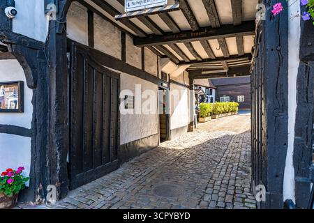 OLD AMERSHAM, Großbritannien – 21. SEPTEMBER 2025: Blick auf die alten historischen Häuser des Old Amersham Stockfoto