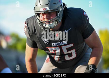 Fort Collins, CO, USA. September 2025. Noah Dunham (75) während des College-Football-Spiels zwischen den Washington State Cougars und den Colorado State Rams im Sonny Lubick Field im Canvas Stadium in Fort Collins, CO. (Foto: Kevin Langley/Sports South Media). Quelle: csm/Alamy Live News Stockfoto